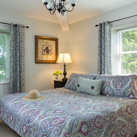 Beech Tree Inn And Cottage ニューポート エクステリア 写真