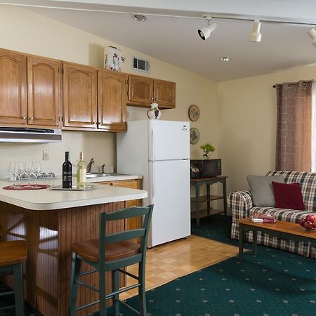 Beech Tree Inn And Cottage ニューポート エクステリア 写真