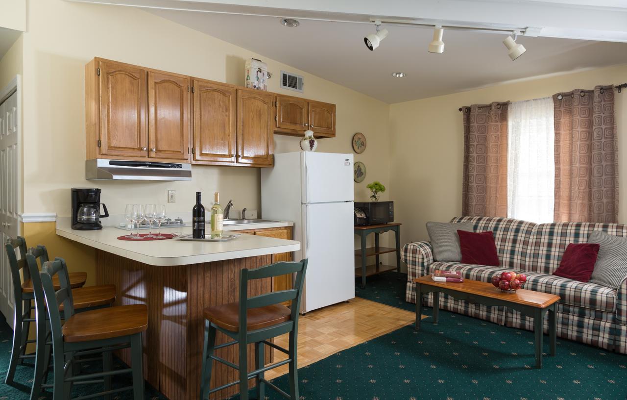 Beech Tree Inn And Cottage ニューポート エクステリア 写真