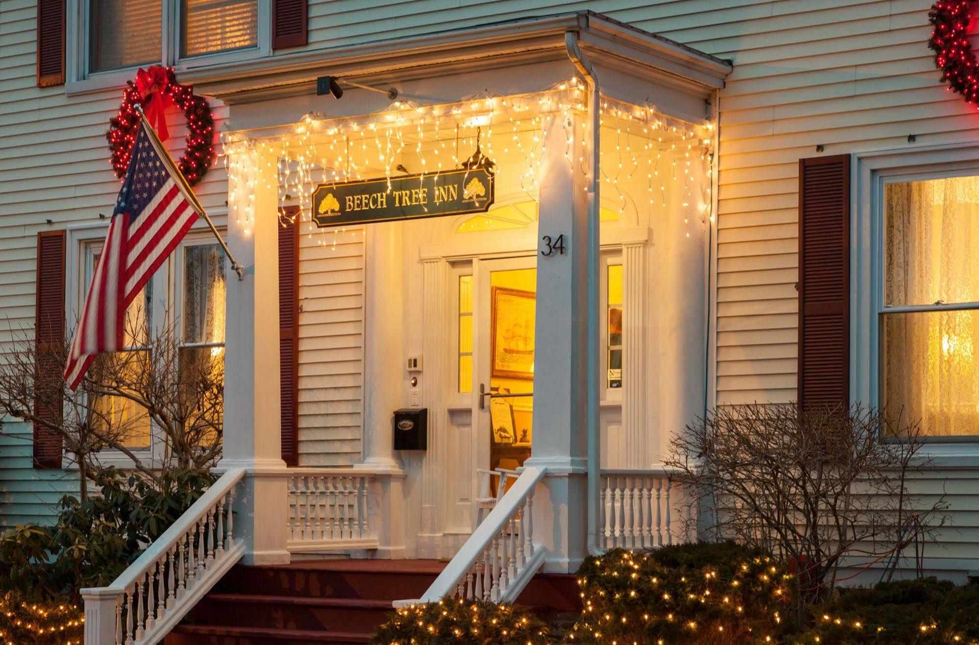 Beech Tree Inn And Cottage ニューポート エクステリア 写真